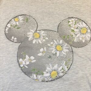 Disney Plus Size Gray/White Daisy Floral Mickey Mouse Ears T-Shirt Size 3X